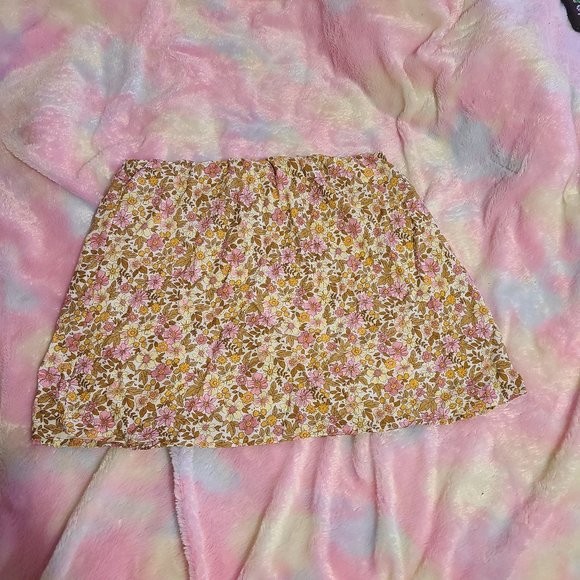 Large Forever 21 floral skirt - Picture 1 of 3